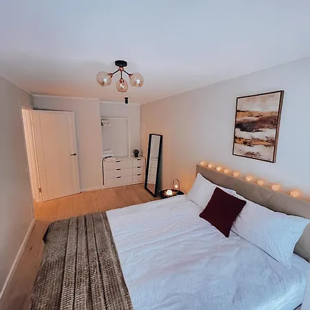 Three By The Sea At Albatross Apartmán